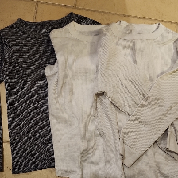 Other - Set of Thermal Long Sleeve Shirts in Black and White Size 6-7 (Small)